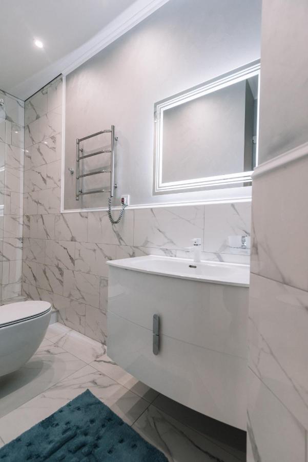 Royal Tower Vip Smart Apartments 1 Kiev Exterior foto