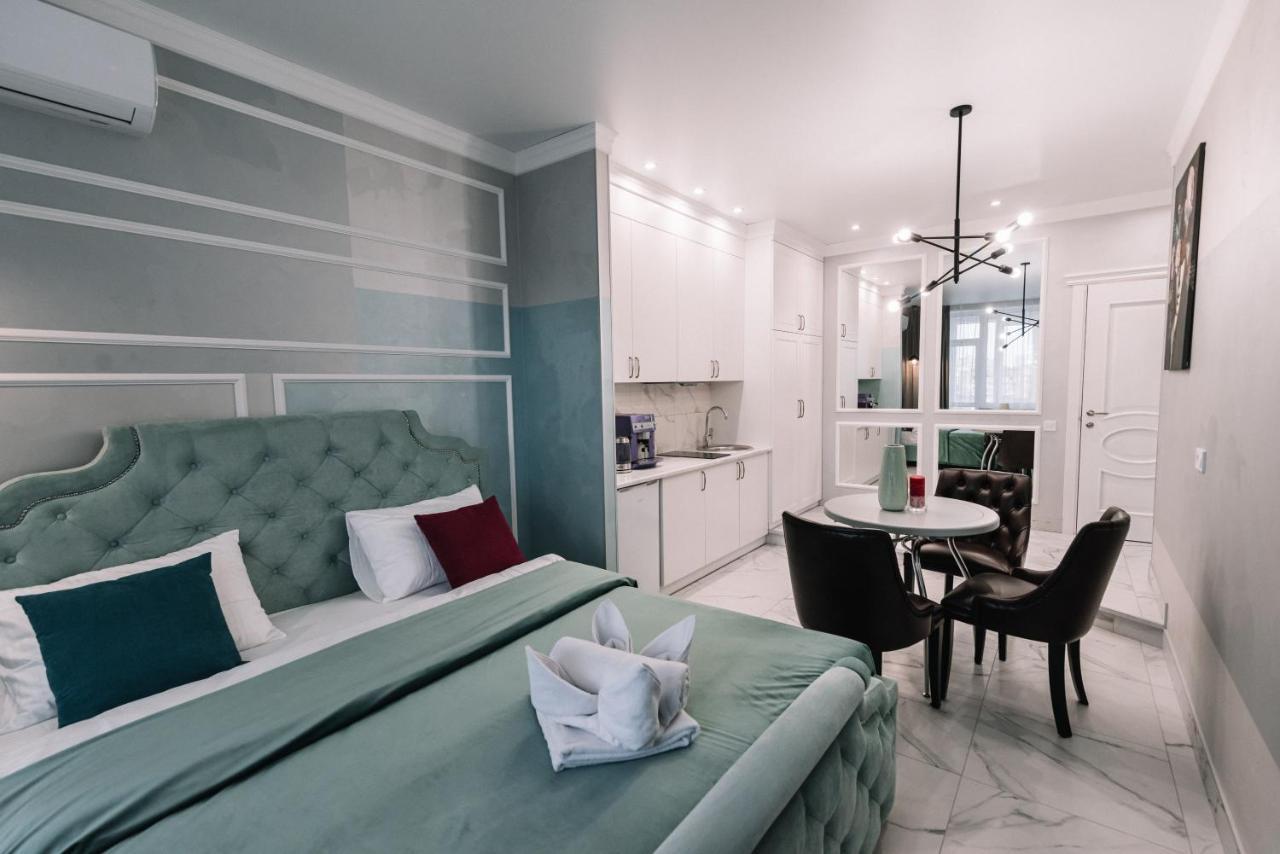Royal Tower Vip Smart Apartments 1 Kiev Exterior foto