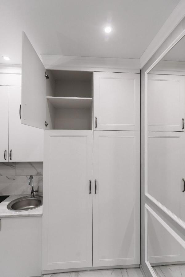 Royal Tower Vip Smart Apartments 1 Kiev Exterior foto
